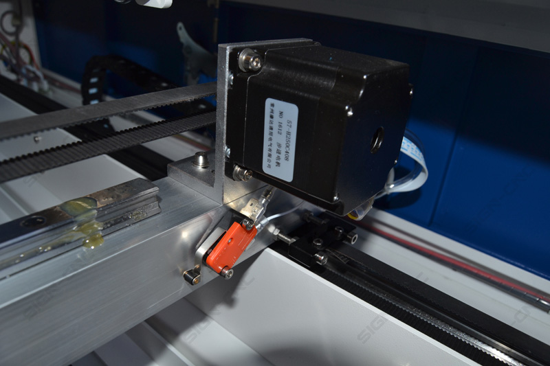 CO2 Laser Engraving Marking Machine for PE PVC Plastic Wood