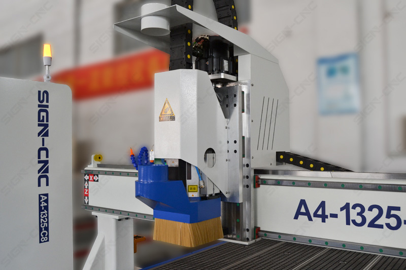 ACE-1325 Disc ATC cnc router Machine with pressure wheel